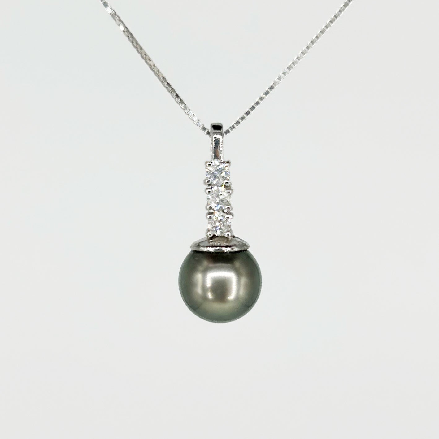 Collana Perle Nere e Diamanti Antonetti