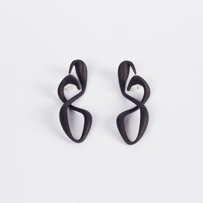 Ribbon earrings